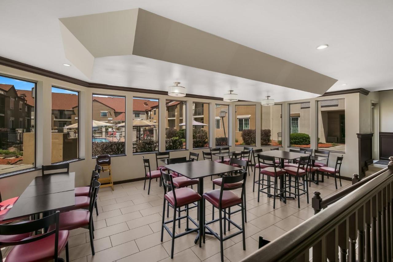 Red Roof Inn Plus+ & Suites Knoxville West - Cedar Bluff Екстер'єр фото