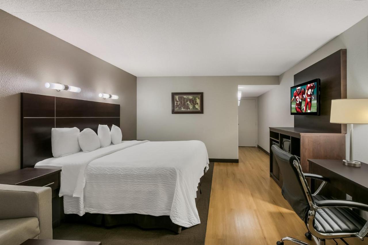 Red Roof Inn Plus+ & Suites Knoxville West - Cedar Bluff Екстер'єр фото