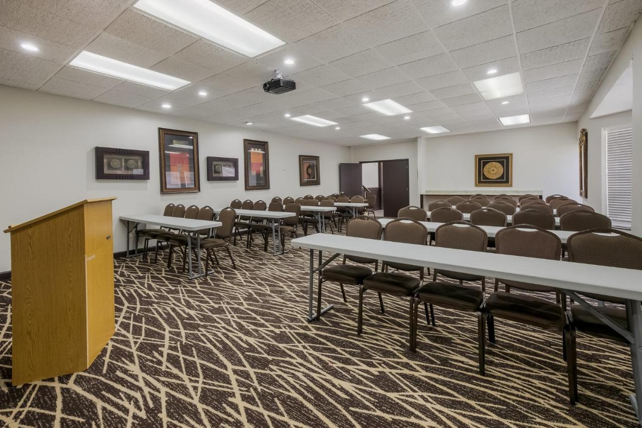 Red Roof Inn Plus+ & Suites Knoxville West - Cedar Bluff Екстер'єр фото