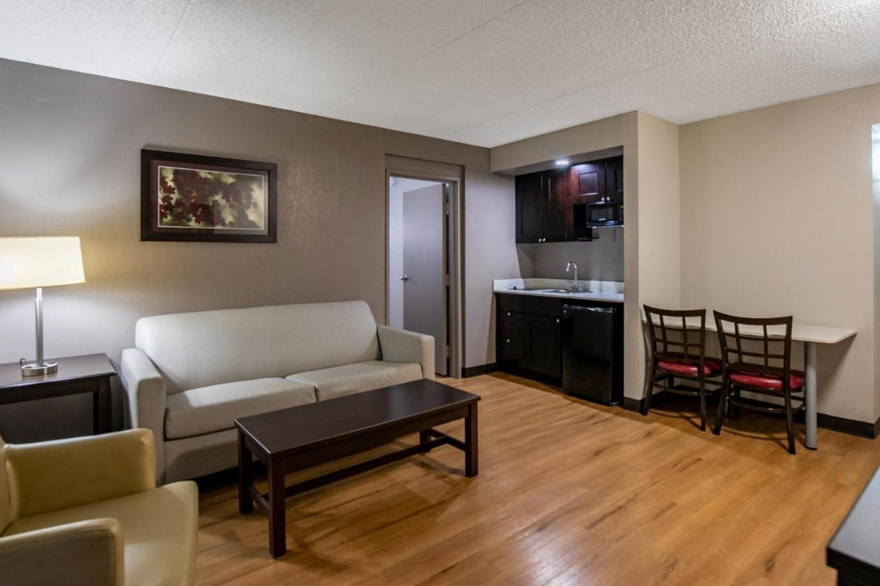 Red Roof Inn Plus+ & Suites Knoxville West - Cedar Bluff Екстер'єр фото