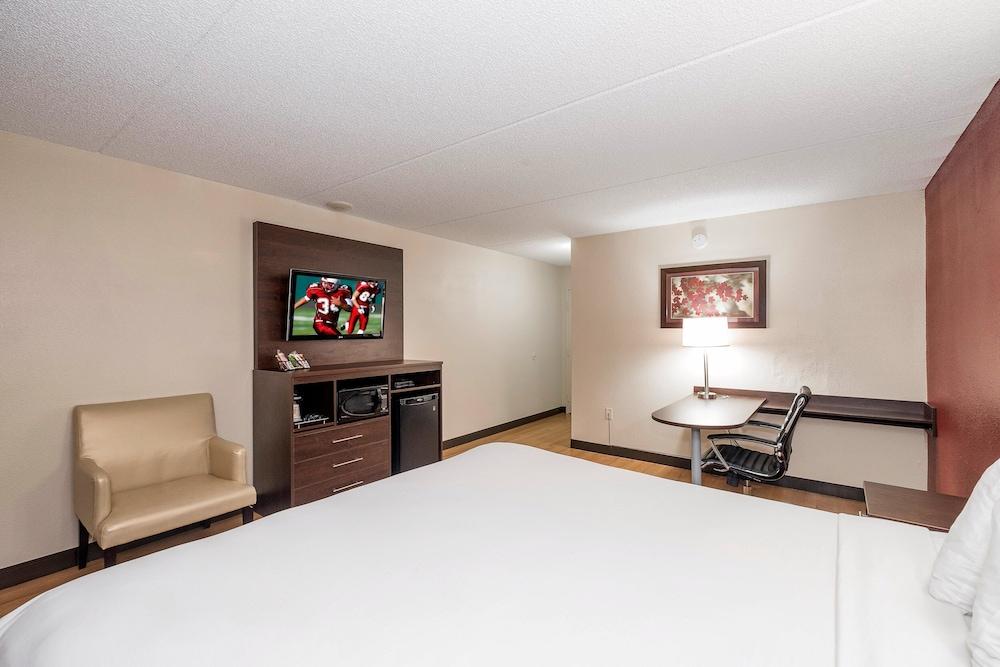 Red Roof Inn Plus+ & Suites Knoxville West - Cedar Bluff Екстер'єр фото