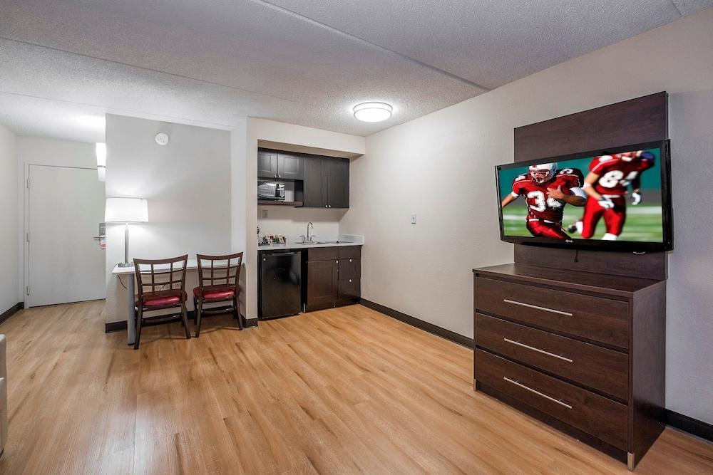 Red Roof Inn Plus+ & Suites Knoxville West - Cedar Bluff Екстер'єр фото